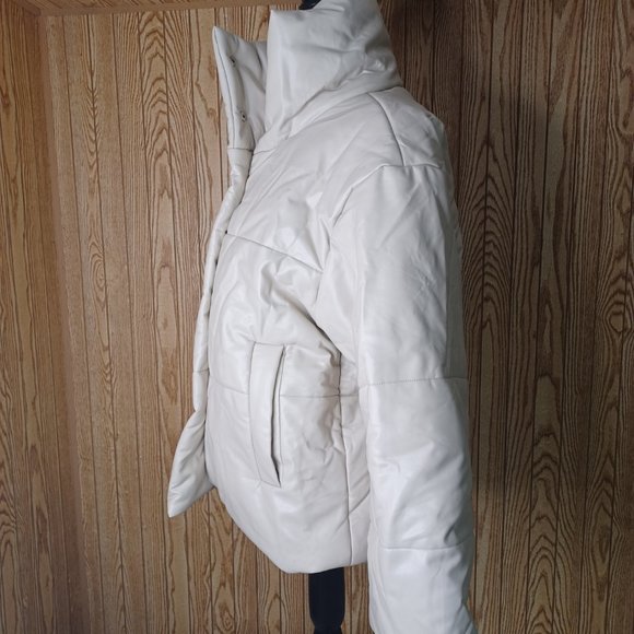 Lattelier polyester padded puffer jacket pearl white size madium - Picture 2 of 6